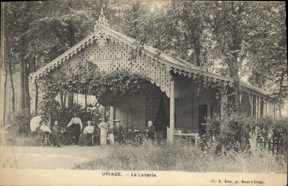 Uriage — A Laiterie — Editora: Bron, gr. Bazar d'Uriage - Frente