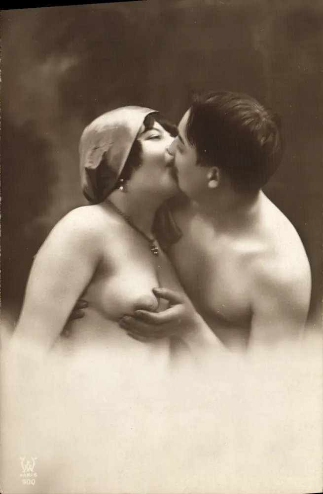 Amor — cena íntima — W. Paris 500 - Frente