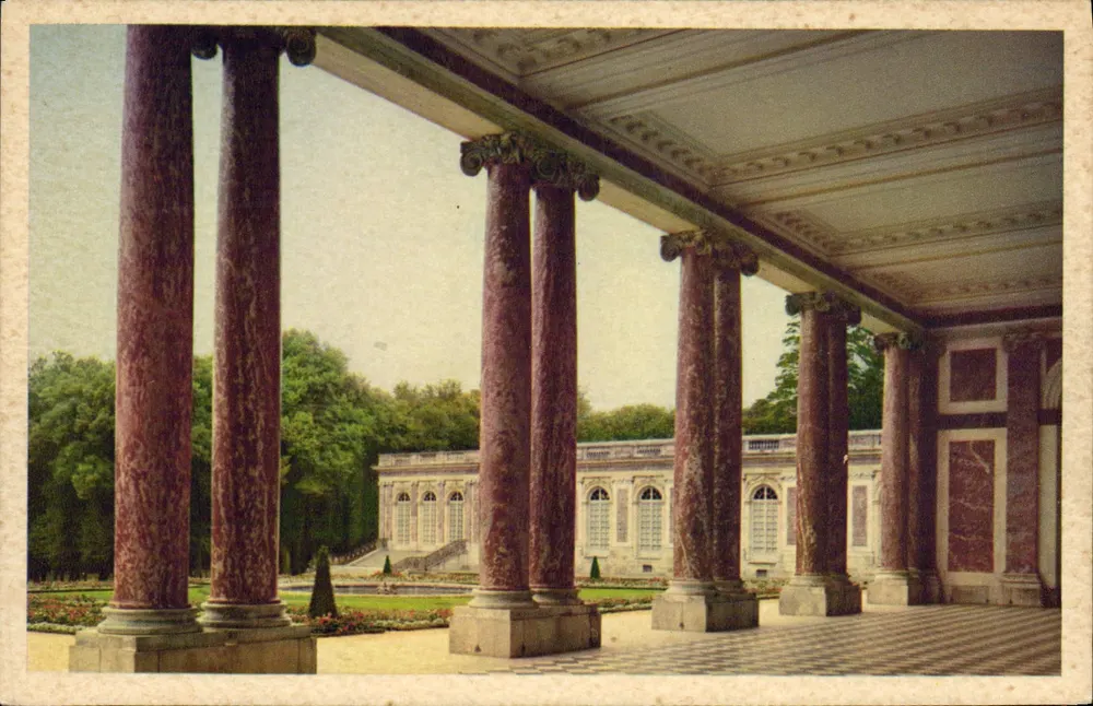 Le Grand Trianon — Le Péristyle — Château de Versailles, Imp. Draeger - Frente