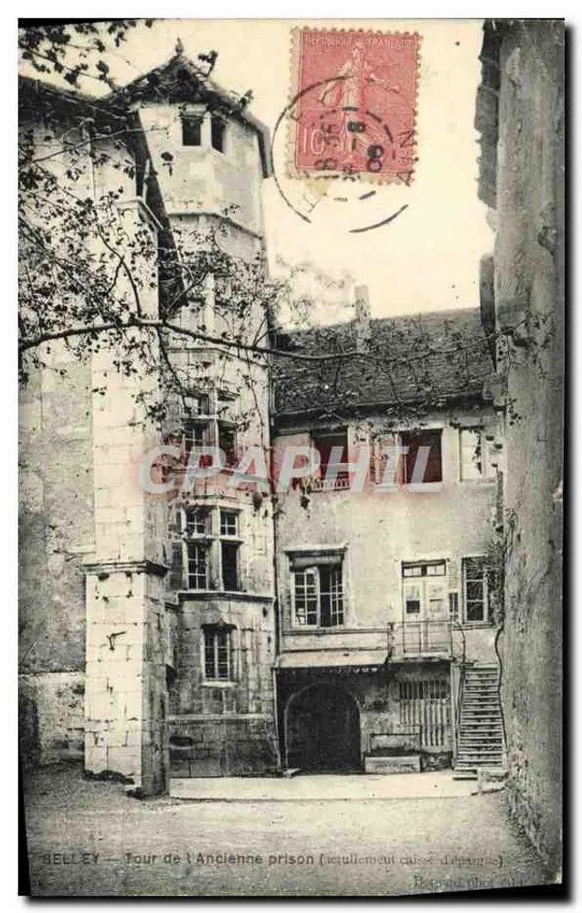 Gelléy — Torre da Antiga prisão (atualmente quartel de cavalaria) - Frente