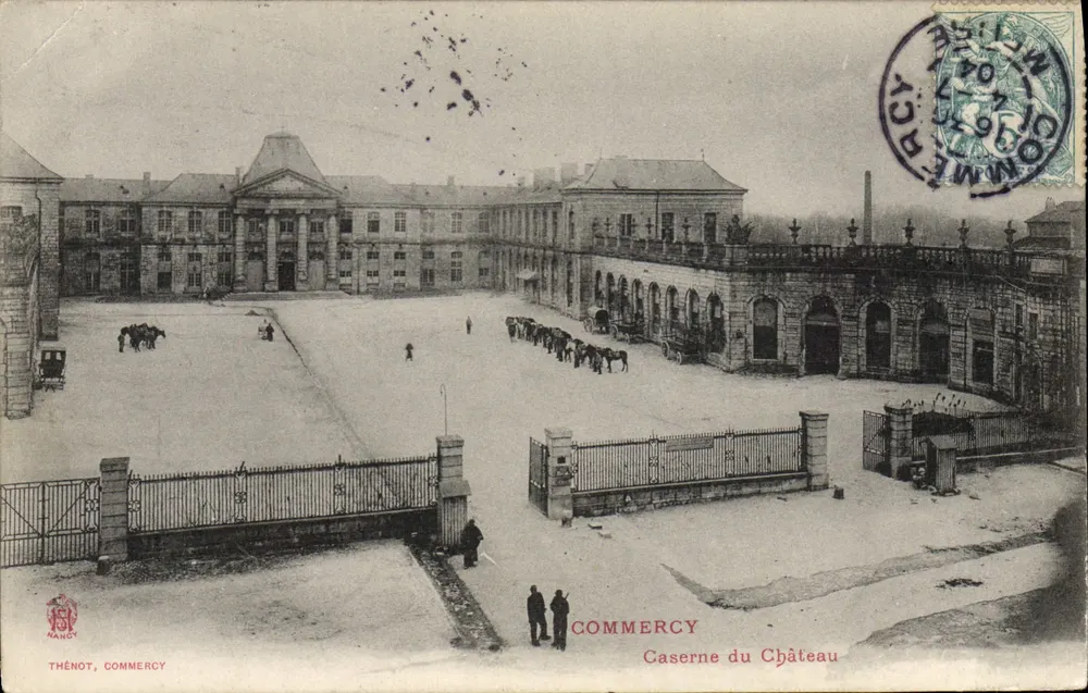Commercy — Caserne do Castelo — Thénôt, Commercy - Frente
