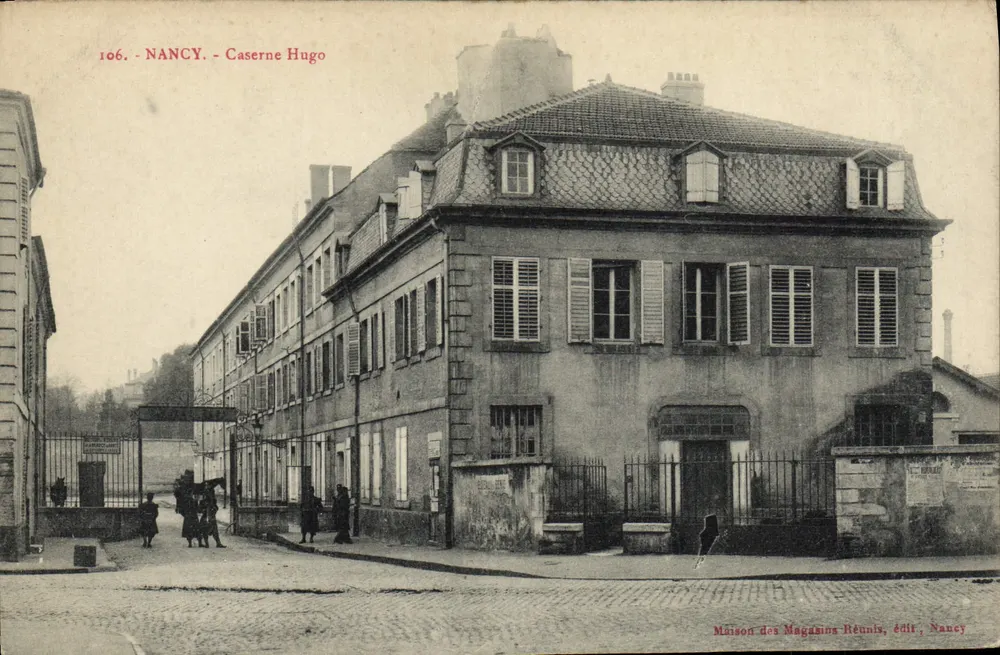 NANCY - Casa de Hugues — Casa dos Magasins Réunis, editora Nancy - Frente
