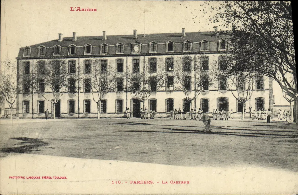 Pamiers - La Caserne — Fototipia Labouche Frères, Toulouse, n°116 - Anverso