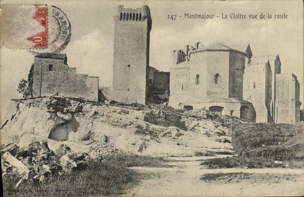 Montmajour - O Cloître visto da estrada — Editora L. Léonie, Alès — n° 247 - Frente