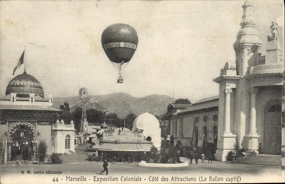 Marseille - Kolonialausstellung - Seite der Attraktionen (Der Ballon mit Ballast) — H.W. offizielle Karte Nr. 44 - Vorderseite