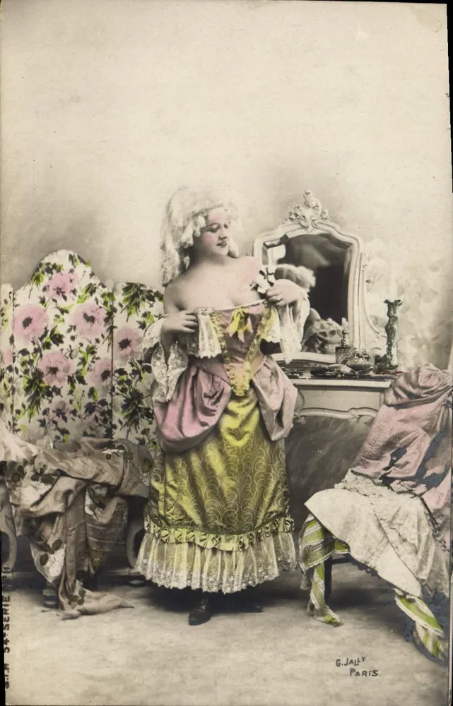 Frau im Hofkleid — G. JALY PARIS — Serie 37 - Vorderseite