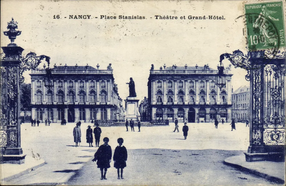 NANCY - Place Stanislas - Theater und Grand-Hôtel. - Vorderseite