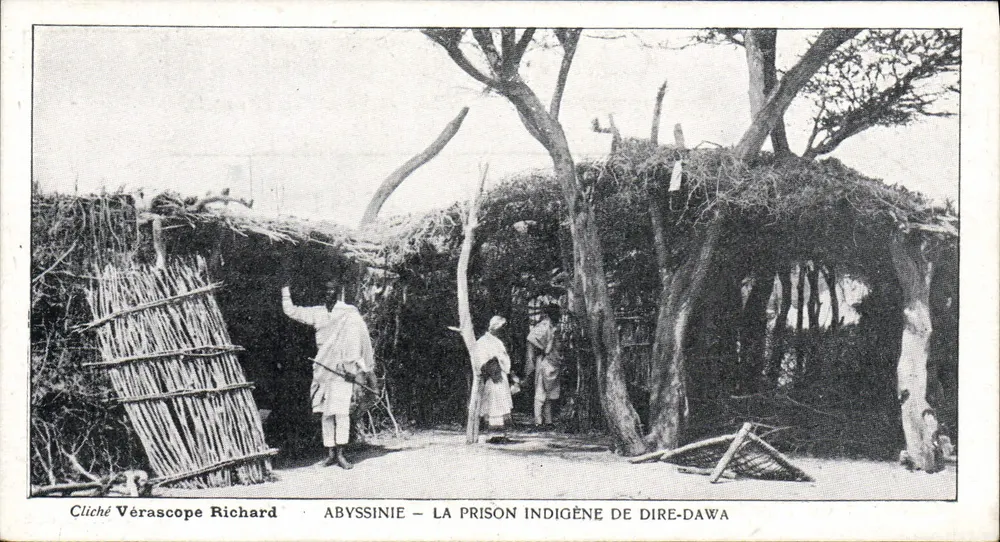 Abyssinien — Die indigene Gefängnisanstalt in Dire-Dawa — Cliché Vérascope Richard - Vorderseite