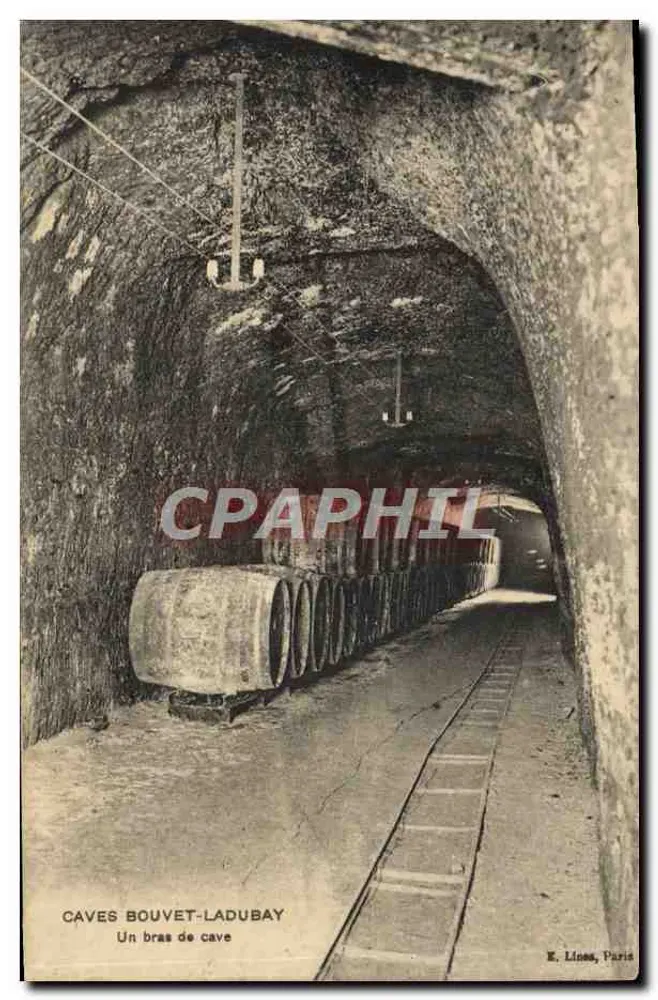 Bouvet-Ladubay-Kellereien — Ein Kellergang — E. Linaes, Paris - Vorderseite