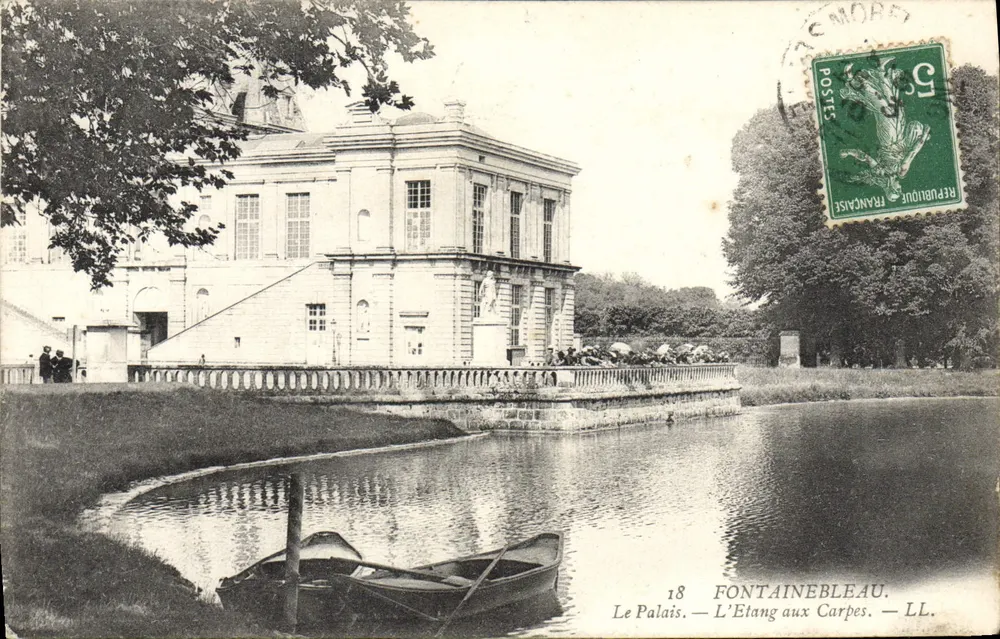 Fontainebleau — Das Schloss. Der Karpfenteich — LL. 18 - Vorderseite