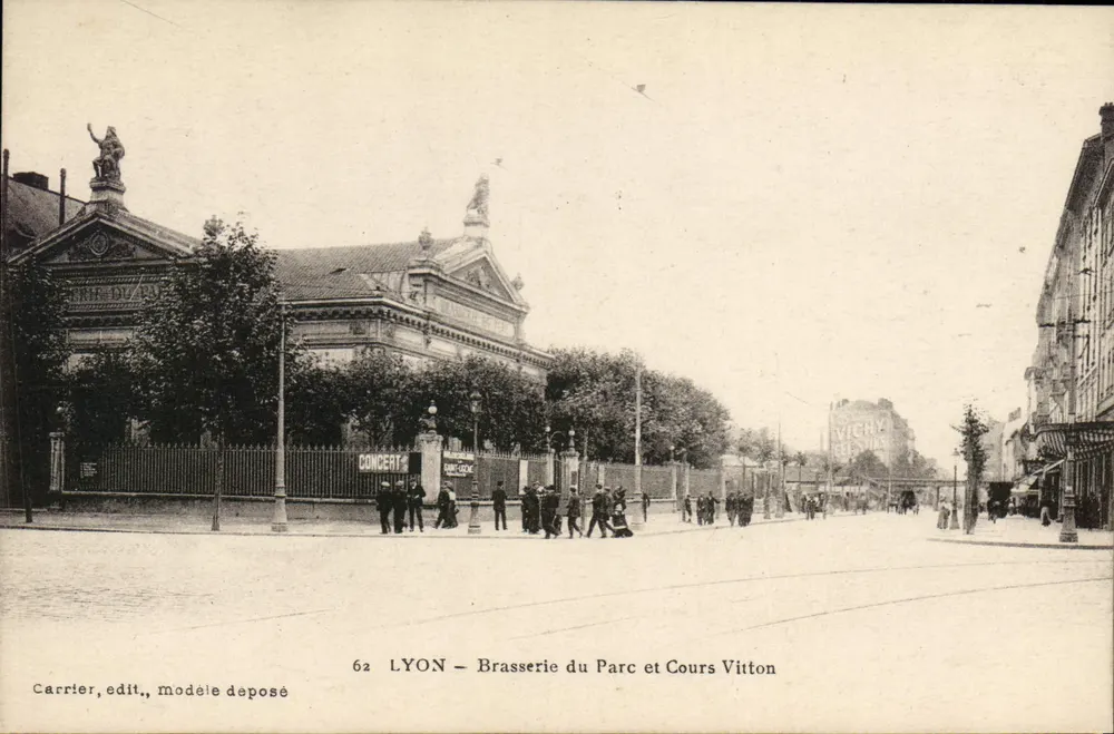 LYON — Brasserie du Parc und Cours Vitton — Carrier, Verlag, Modell angemeldet - Vorderseite