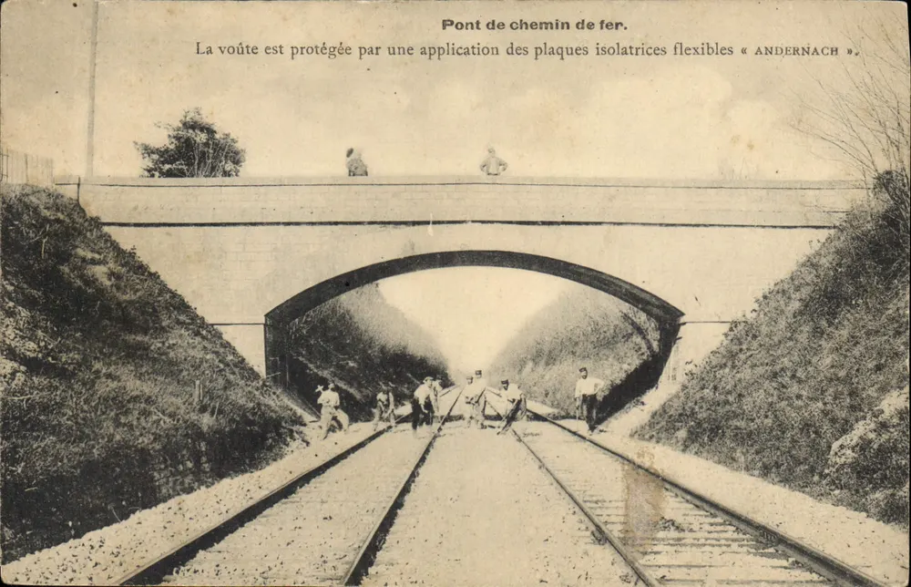 Eisenbahnbrücke — Schutz durch flexible Isolierplatten « Andernach » — A.-W. Andernach, Anvin (Pas-de-Calais) - Vorderseite