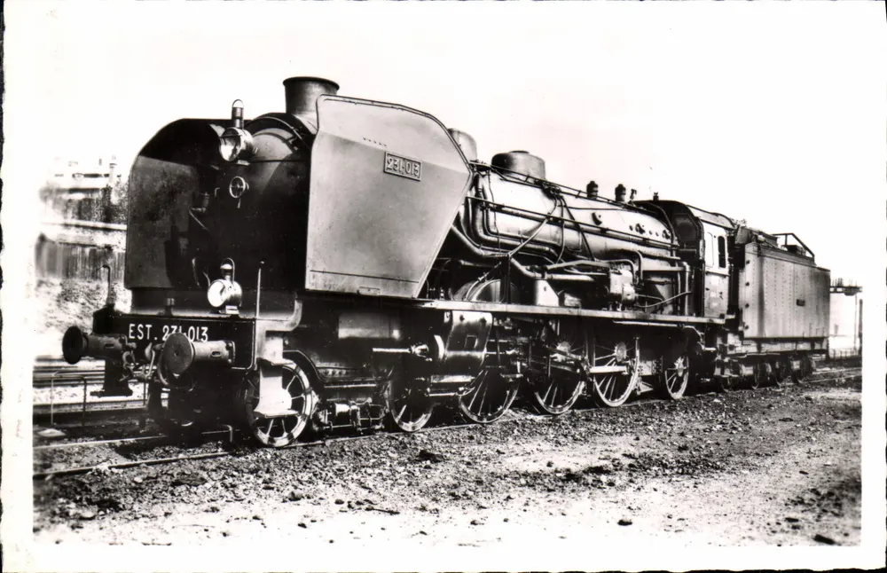 Locomotiva a vapor S.N.C.F. — Série 231.013 - Frente
