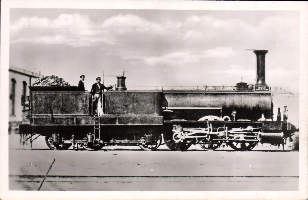 Locomotiva n° 501 — Sistema Engerth da Cie P.L.M. (tipo 27) — Schneider, Construtor — Edições NM «La Vie du Rail» 1952 n° 91 - Frente