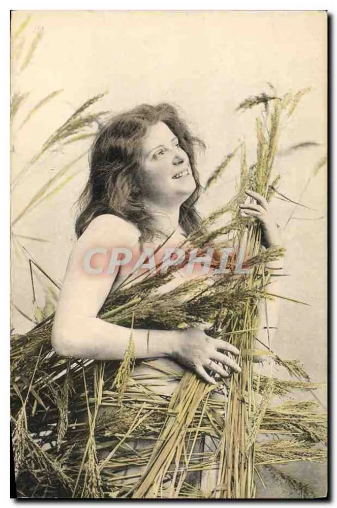 Frau umgeben von Weizen — Phototypie - Vorderseite