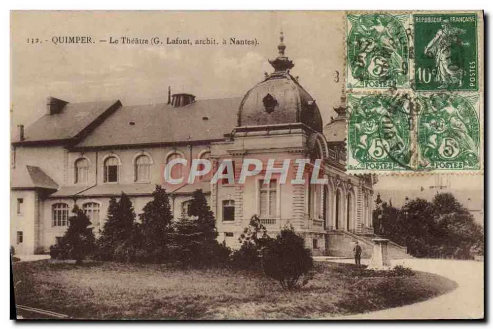 Quimper — O Teatro (G. Lafont, arquiteto em Nantes) - Frente