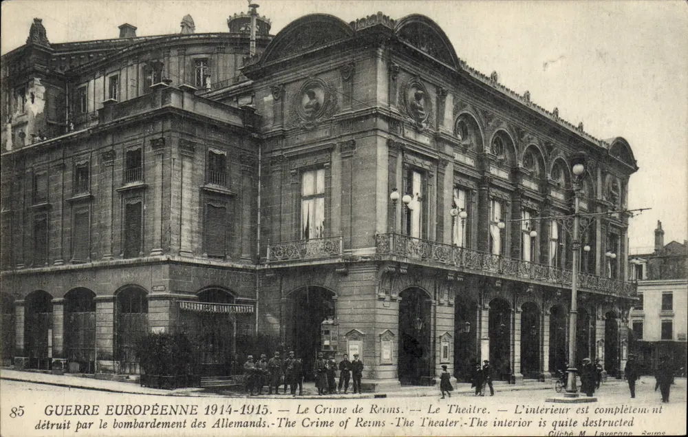 Teatro de Reims — Destruição por bombardeio alemão — G. M. Laverange, n°85 - Frente
