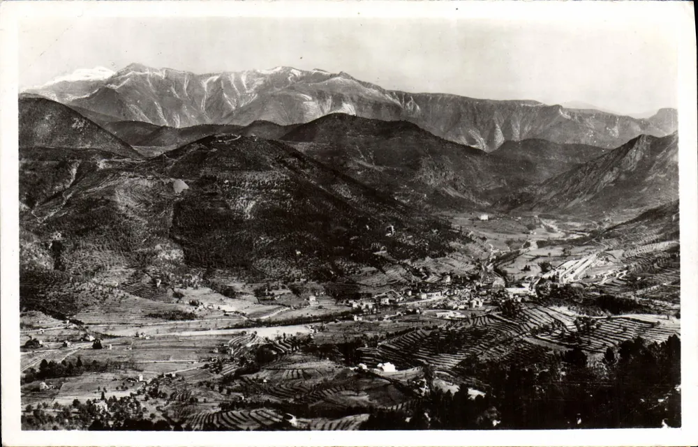 Sospel (A.-M.) — Allgemeiner Blick und die italienischen Berge - Vorderseite