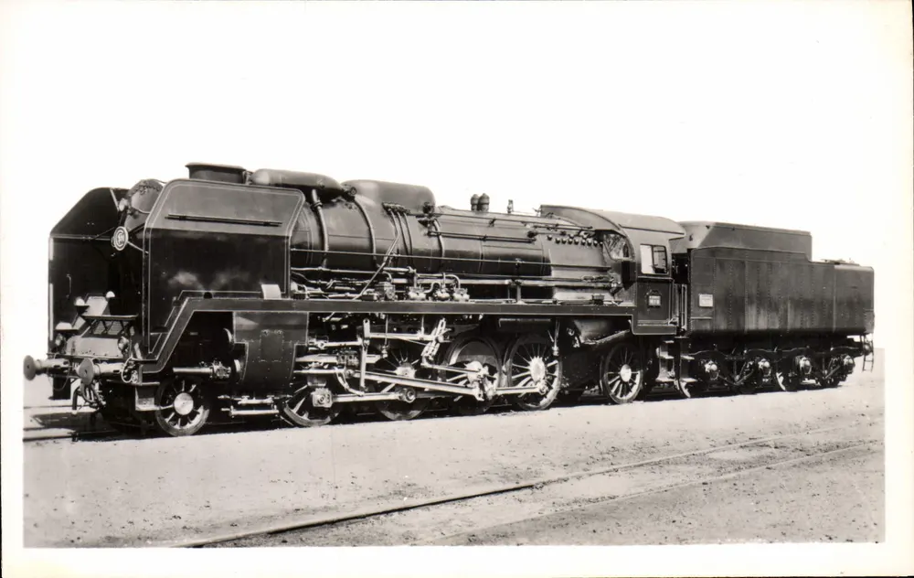 Locomotiva 141 P Compound a 4 cilindros — S.N.G.C.F., série 21 — cerca de 1950 - Frente