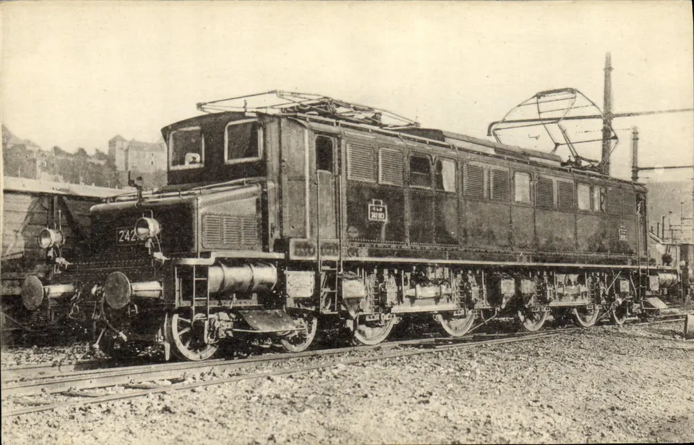 Locomotiva elétrica 242 BE I — Sudeste — H. M. P. Paris - Frente