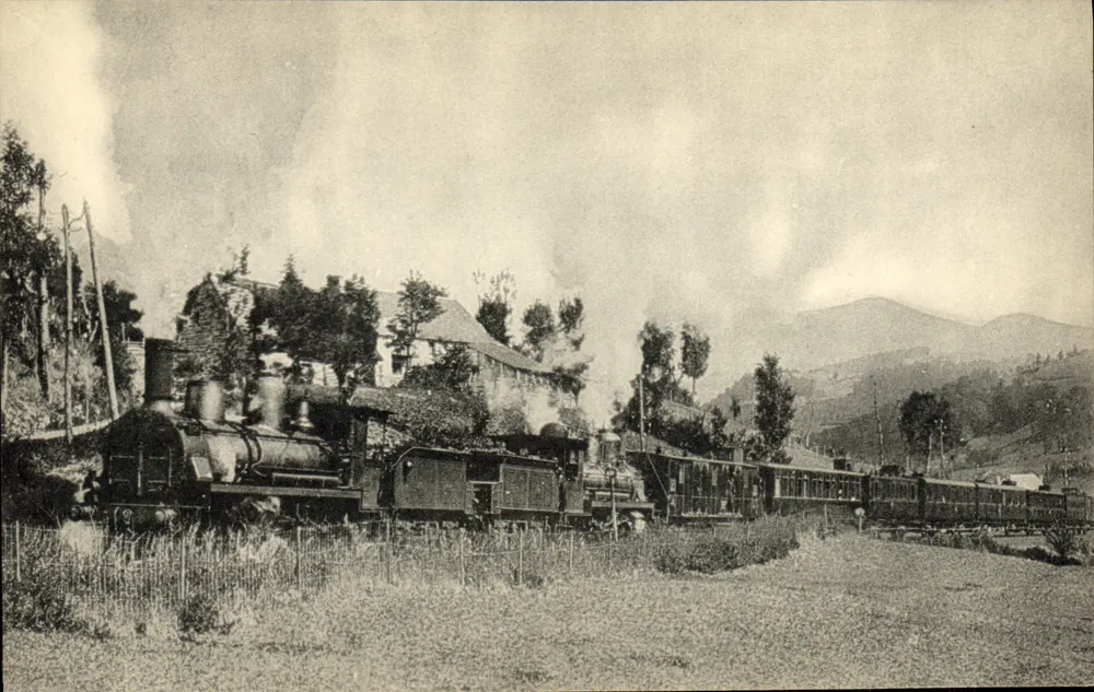 Mont-Dore — Dampfzug in den Bergen — H.M.P.S. de Tournon - Vorderseite