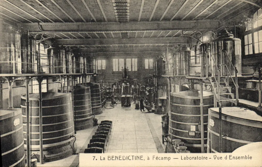Die BENEDICTINE, in Fécamp — Laboratorium — Gesamtansicht - Vorderseite