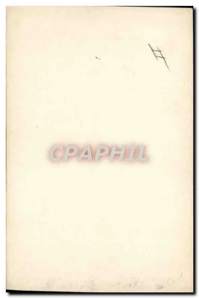 Mulher elegante com casaco de pele — pose de estúdio — R 194 - Verso