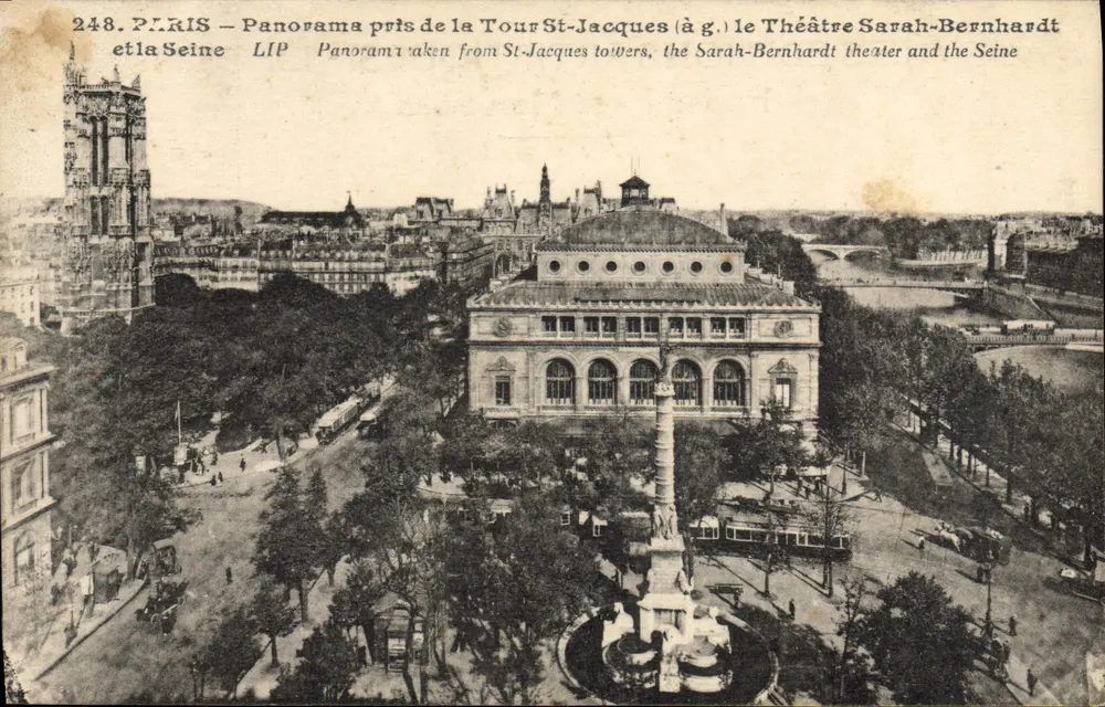 Paris — Panorama vom Turm St-Jacques (links) das Theater Sarah-Bernhardt und die Seine — LIP - Vorderseite