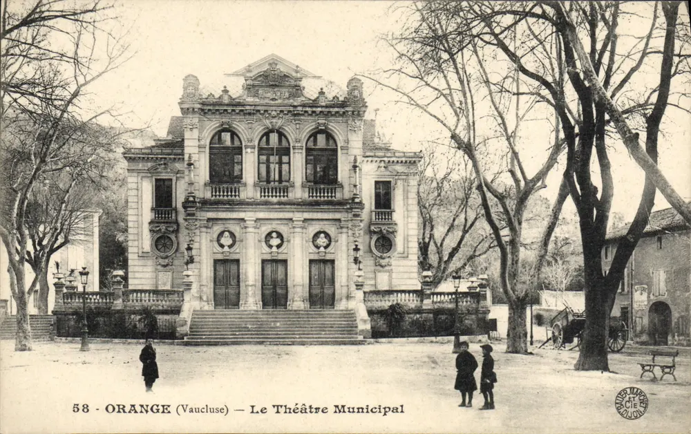 Orange (Vaucluse) — Het Stadhuis Theater — Uitgever: Photo Nancy en Cie, n° 58 - Voorkant