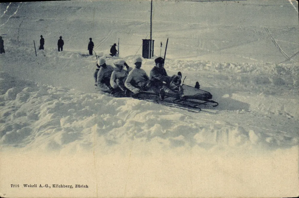 Skiing scene — snow sleigh ride at Kilchberg, Zurich — Wehrli A.-G., n°7215 - Recto
