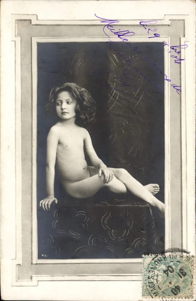 Menina nua — Foto P.L. — Editor P.L. - Frente