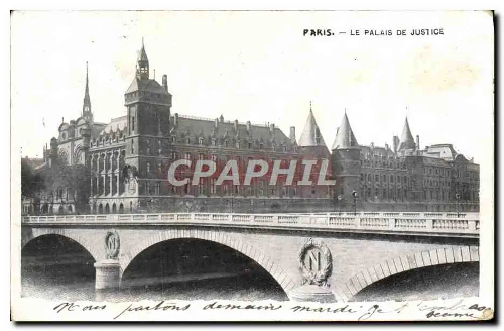 Paris — Het Palais de Justice - Voorkant