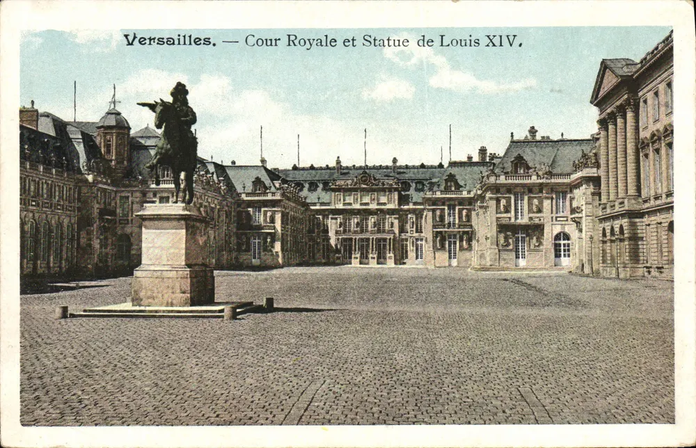 Versailles — Cour Royale und Statue von Louis XIV. - Vorderseite