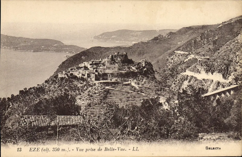 Eze (alt. 350 m.) — Vista tirada de Belle-Vue — Selecta - Frente