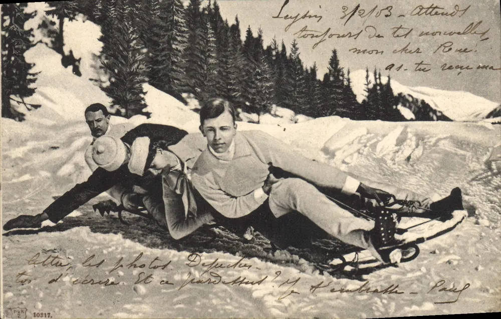 Zwei Männer auf einem schneedeckten Schlitten — Leybon, Schweiz — Verlag P.27 n°10817 - Vorderseite