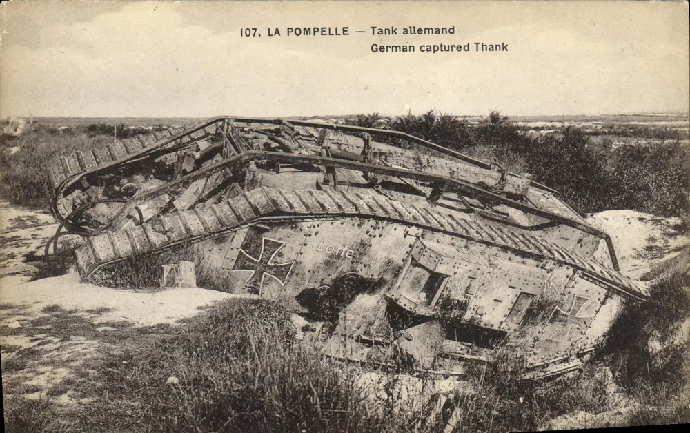 La Pompele — Gefangenes deutsches Panzerfahrzeug — Unbekannter Verlag, Seriennummer 107 - Vorderseite