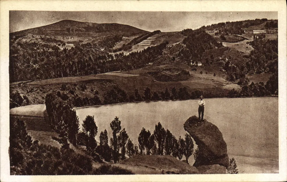 Issarlès — Un angolo del Lago — Héliogravure C. Wacon - Recto