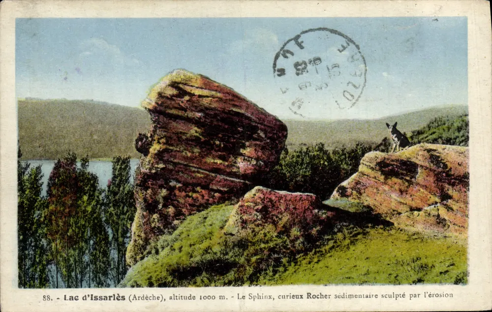 See Issarlès (Ardèche), Höhe 1000 m. — Der Sphinx, merkwürdiger sedimentärer Felsen, geformt durch Erosion - Vorderseite