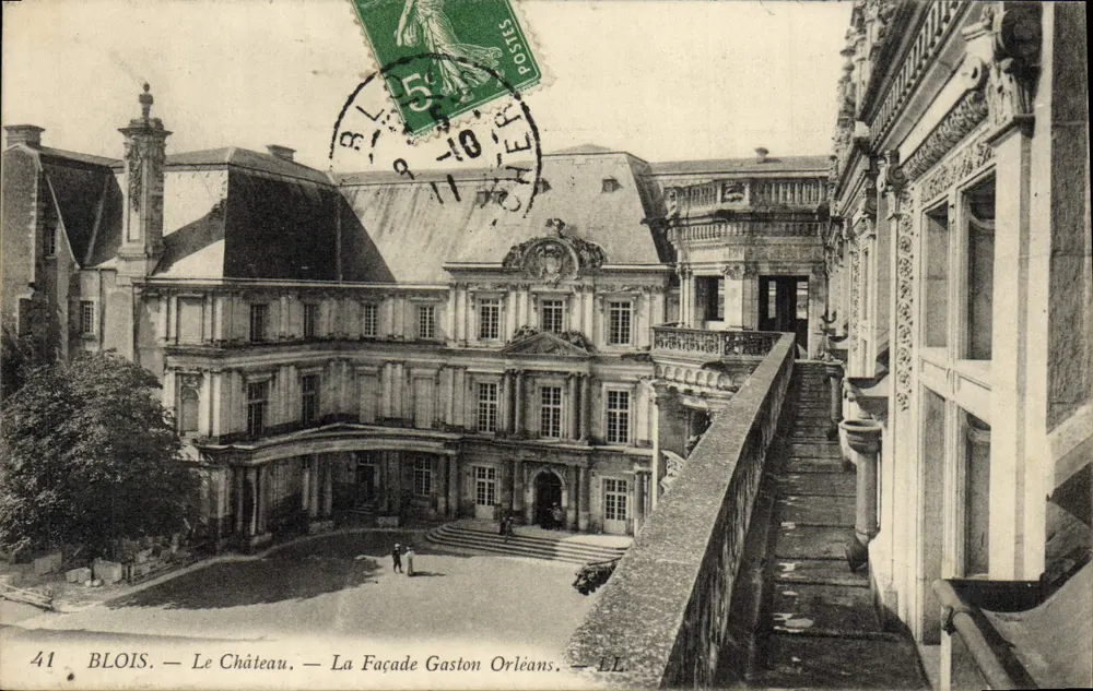 Blois — Das Schloss — Die Fassade Gaston Orléans — LL - Vorderseite