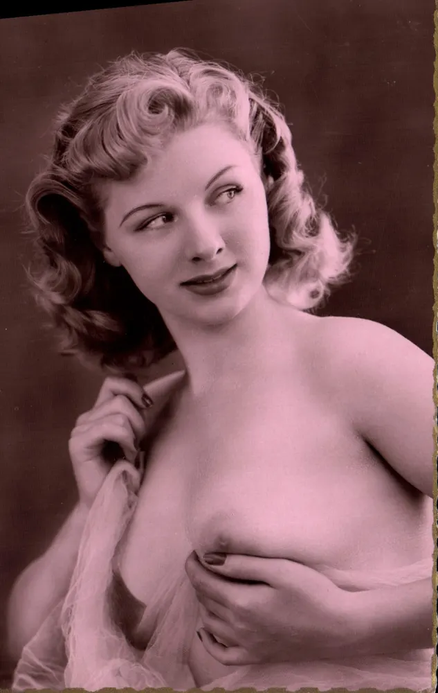 Mulher nu — pose sensual — Edições de Luxa G.P., Paris, n° 415 - Frente
