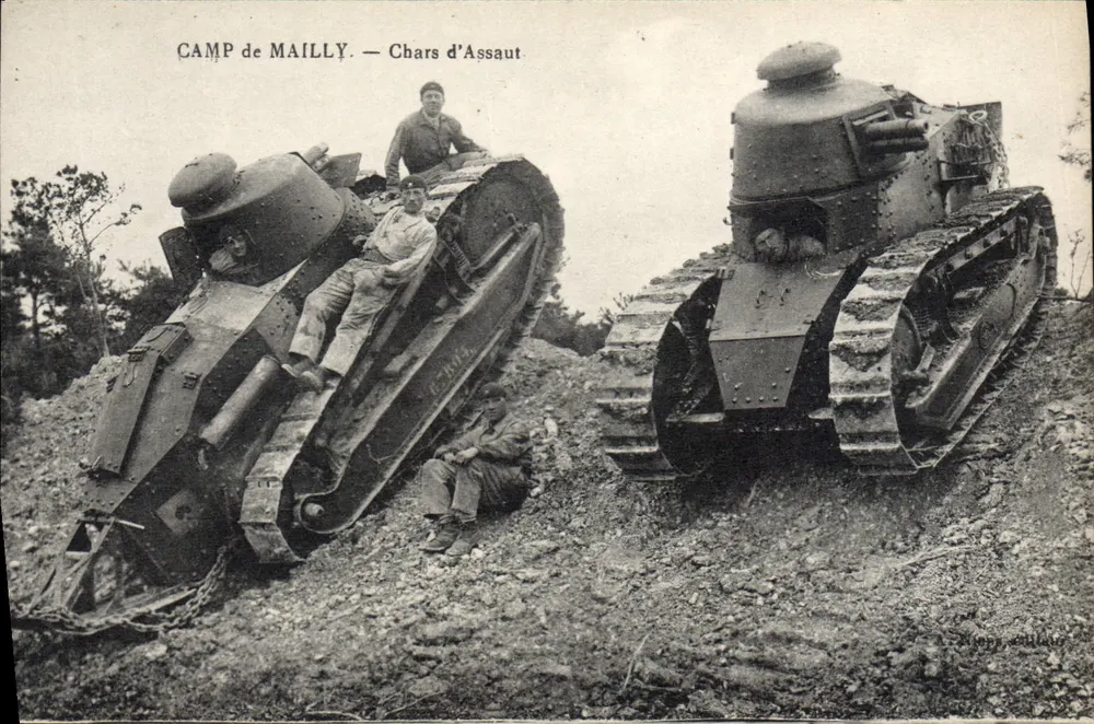 Campo de Maillé — Tanques de Assalto — Editor não identificado, número de série não visível - Frente