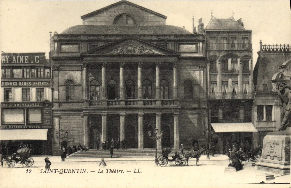Saint-Quentin — O Teatro — LL. - Frente