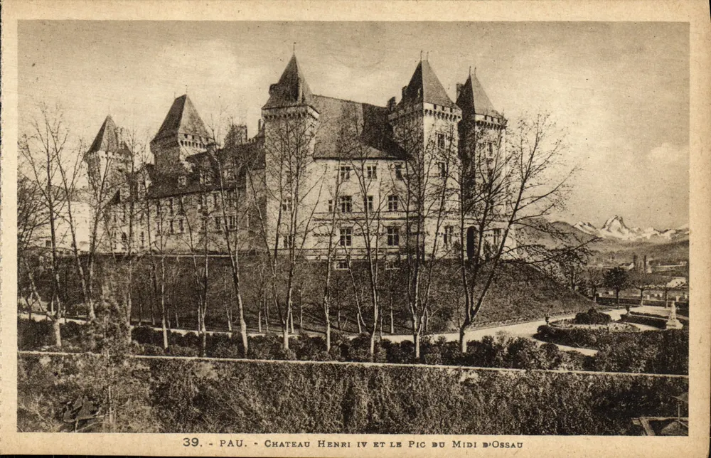 Pau - Schloss Henri IV und der Pic du Midi d'Ossau — Larouche Frères, Toulouse, n°39 - Vorderseite