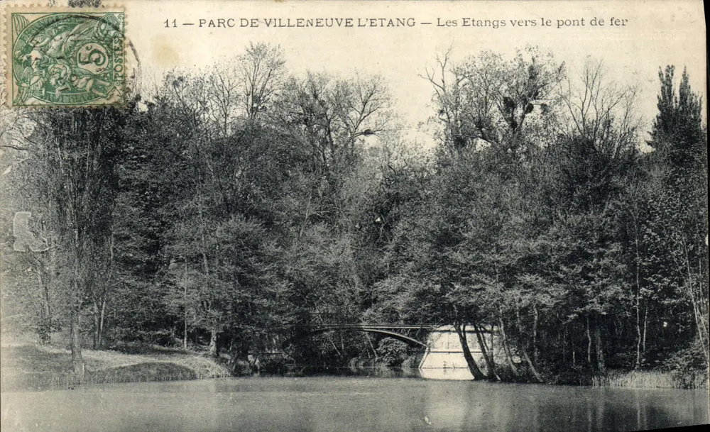Park von Villeneuve-l'Étang — Die Teiche in Richtung Eisenbrücke — P. Marbise, Paris - Vorderseite