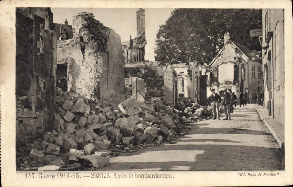 Senlis — Após o bombardeio — Ed. Pays de France - Frente
