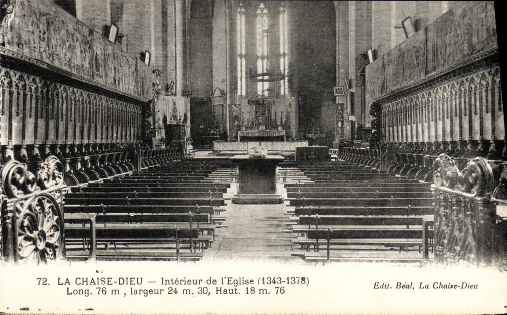 La Chaise-Dieu — Interior da Igreja (1343-1378) — Edit. Béal, La Chaise-Dieu - Frente