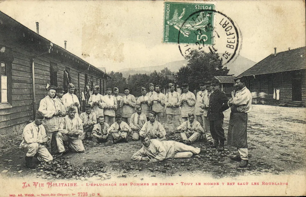 Militärisches Leben — Kartoffelschälen — Saint-Dié (Depot) — Imp. Ad. Welck N° 7738 - Vorderseite