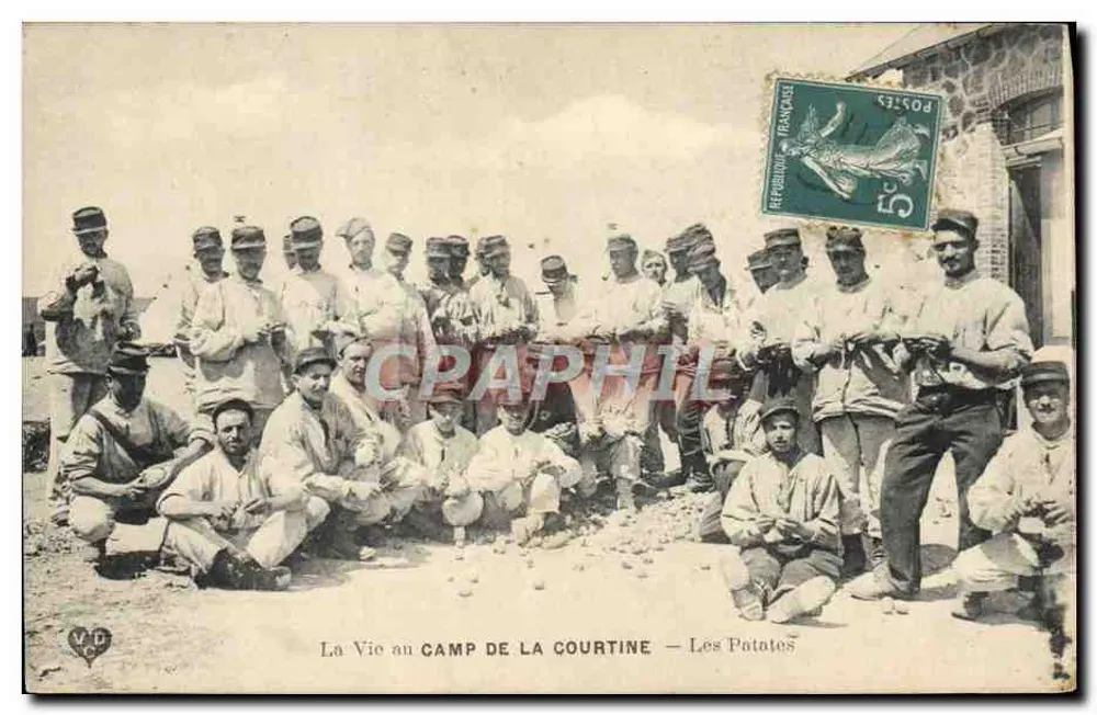 Leben am CAMP DE LA COURTINE — Die Kartoffeln — Imp. Phototypique de la Manivane, Clermont - Vorderseite