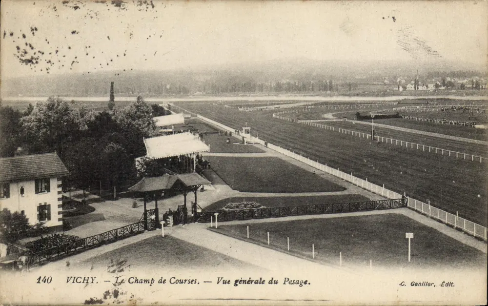 Vichy — Das Rennplatz — Allgemeiner Blick auf das Wiegen — C. Gonillar, Verlag - Vorderseite