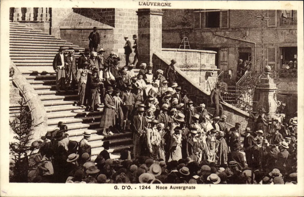 A Auvergne — Noce Auvergnate — G. D'O. - 1244 - Frente
